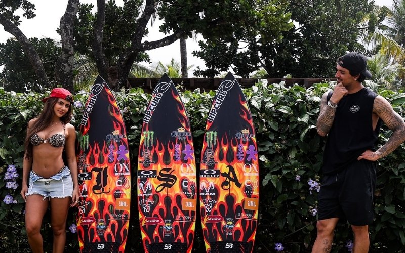 Gabriel Medina vai ser pai? Surfista posta foto e fãs comemoram