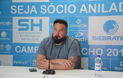 Preparação adiantada e reforços pontuais guiam o Novo Hamburgo para 2026
