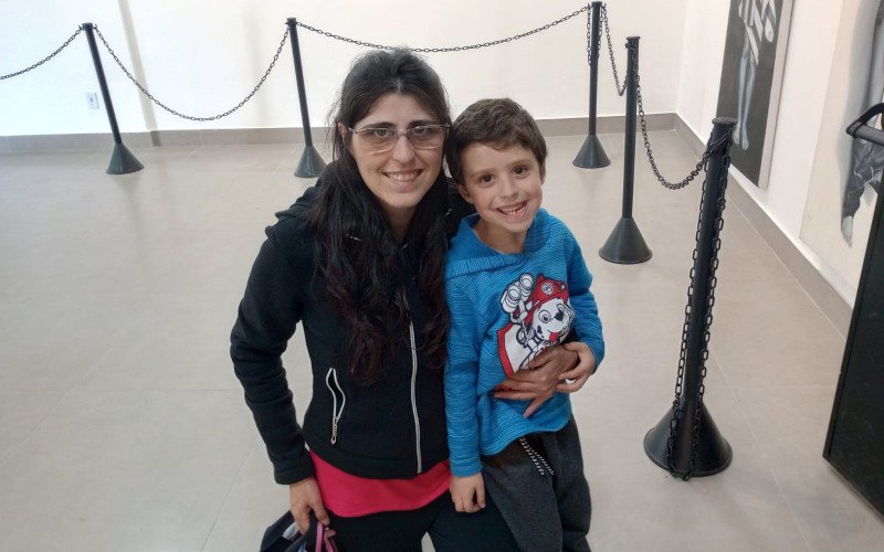 Quimberlin Ebert  e o filho Erick Ebert prestigiaram o São Leo em Cine 