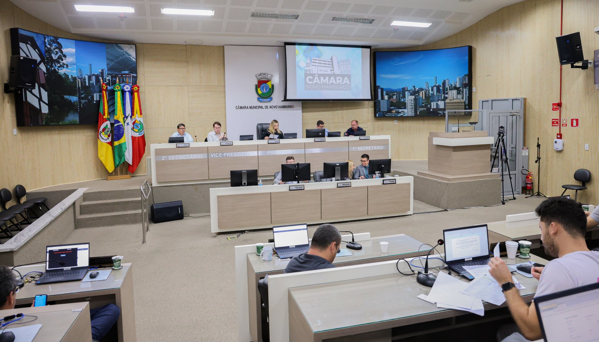 Críticas à condução da audiência pública sobre previdência marcam sessão desta quarta-feira na Câmara de Novo Hamburgo