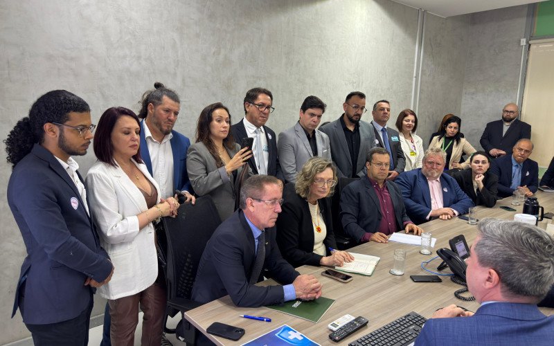 O prefeito Airton Souza acompanhou a comitiva em Brasília nesta terça-feira (21) | abc+