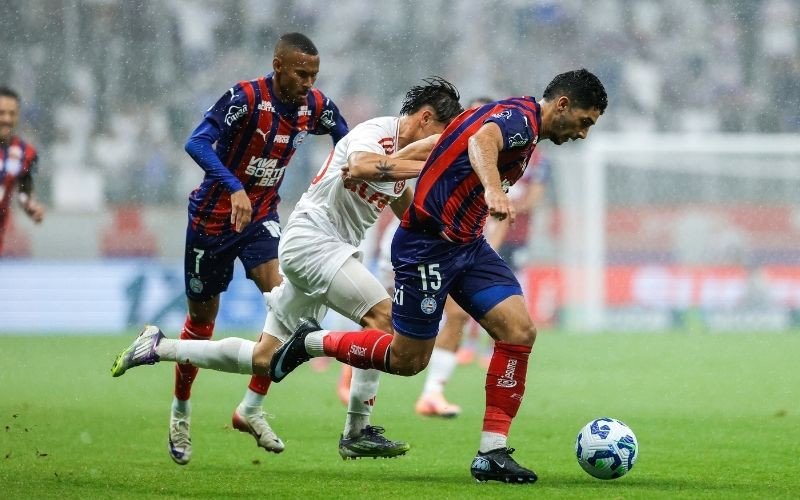 Inter visitou o Bahia nesta quarta-feira pelo Brasileirão