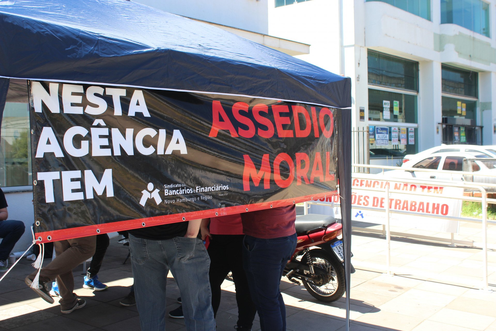 Agência do Banrisul é fechada em Novo Hamburgo após denúncias de assédio moral