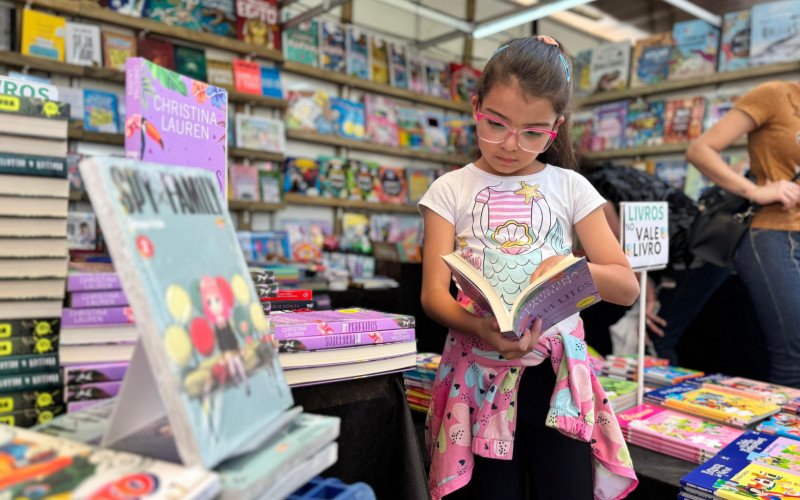 Estudantes visitam a Feira do Livro de Campo Bom | abc+