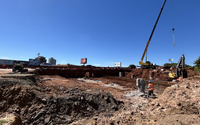 Obra da trincheira do Ideal ao Primavera está avançando conforme o cronograma 