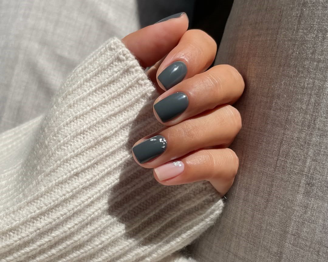 unha_cinza__nailsbypaulin_abcmais.jpg