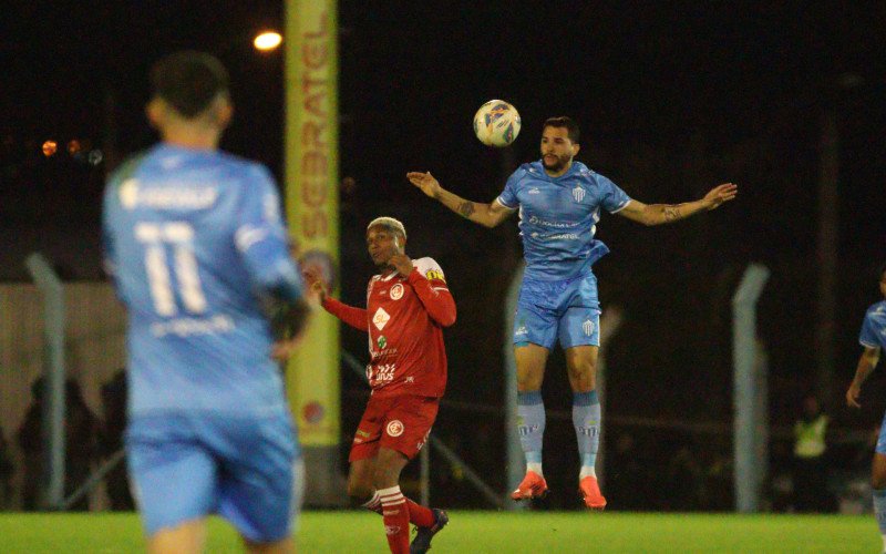 Zagueiro João Marcus em campo pelo Novo Hamburgo | abc+