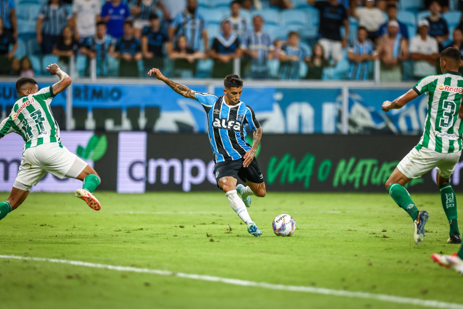 ESCALAÇÕES: Grêmio e Juventude se enfrentam em clássico gaúcho decisivo na Arena