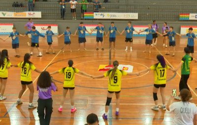 Tiradentes é campeão de handebol no JEBs