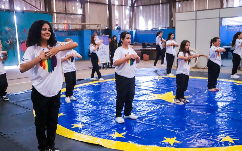 Espetáculo A Magia do Picadeiro estrela as crianças e adolescentes atendidos no Ação Encontro - Associação Beneficente Evangélica da Floresta Imperial (ABEFI) | abc+