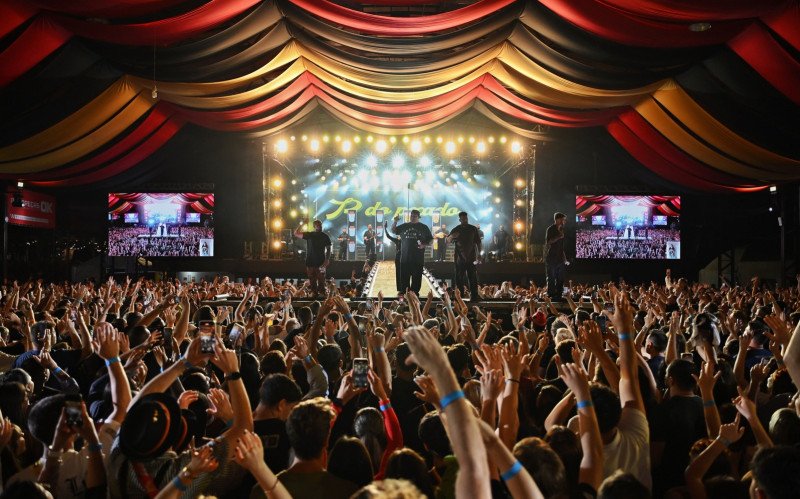 Menos é Mais encerrou a programação da festa no domingo | abc+