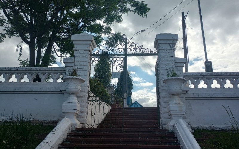 O Cemitério Municipal Cristo Rei conta 9.938 sepulturas 