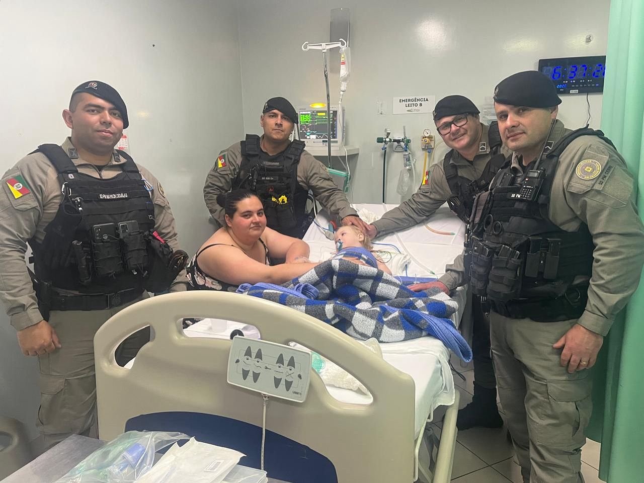 Criança de dois anos é salva por policiais militares em Gramado
