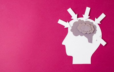 Por que pessoas ouvem vozes que não existem? Estudo revela atividade surpreendente no cérebro de quem vive com esquizofrenia