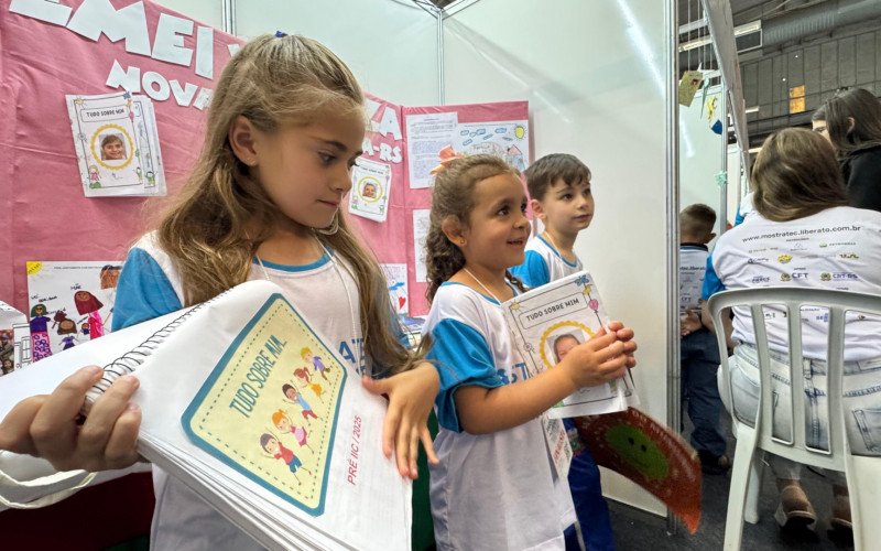 Crianças da escola Vó Luiza | abc+
