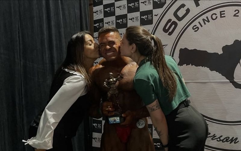 Iva Nollasco, Kadu Santos e Sabrina Wollmann | abc+