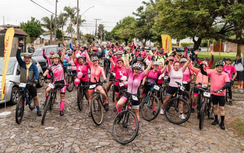3º Pedal Rosa ocorreu neste domingo (26) em São Leopoldo