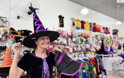 Halloween movimenta comércio da região; veja procura em Novo Hamburgo