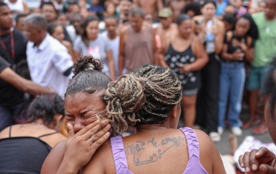 "Corpos estavam sem cabeça": Fotógrafo que acompanhou 24 horas da megaoperação no Rio dá forte relato