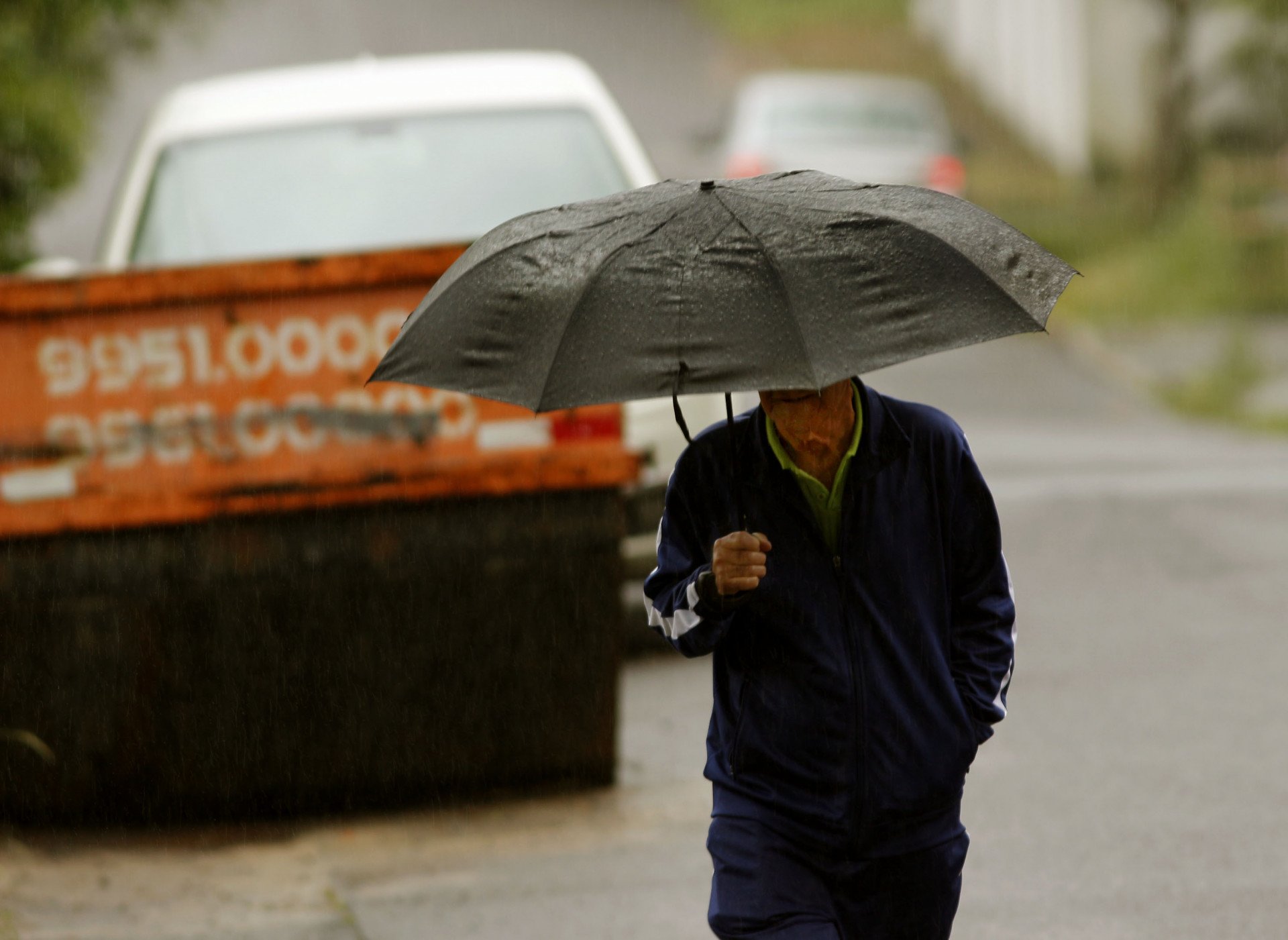 Chuva e frio fora de época já têm data para se despedir do RS? Confira previsão do tempo para os próximos dias | abc+