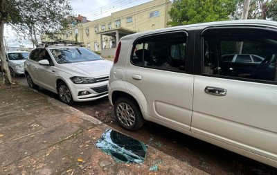 Carros são arrombados em frente ao hospital de Estância Velha e acendem sinal de alerta