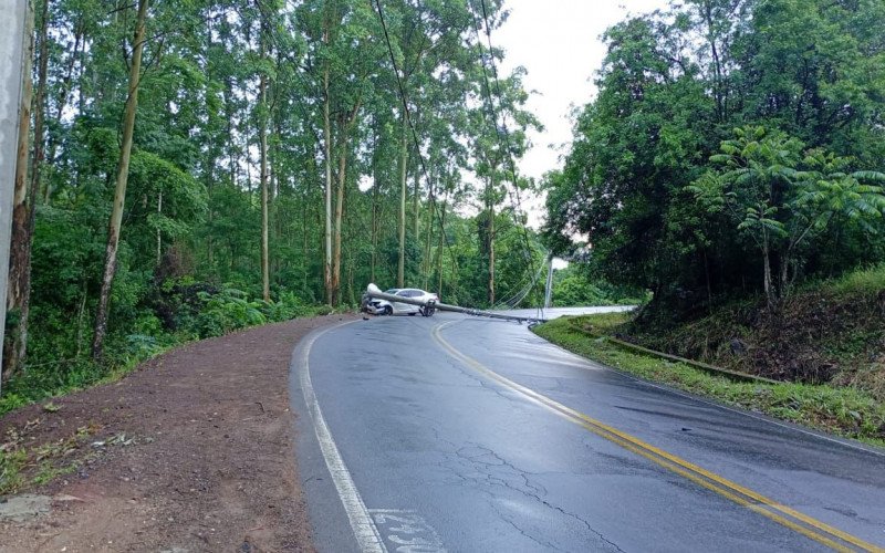 Acidente na Avenida Capivara, em Lindolfo Collor