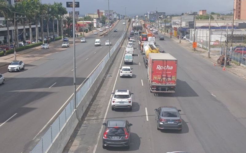 Obras de ampliado viaduto da Metrovel e recapeamento da pista criam congestionamento em Canoas | abc+