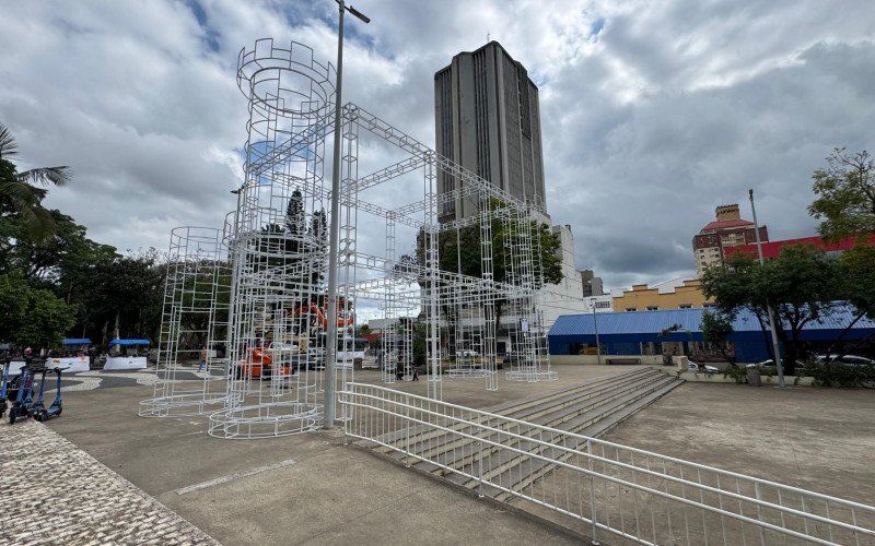 Estrutura na Praça do Imigrante será um castelo tridimensional