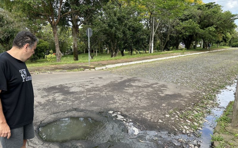 Marlon Fraga Nunes diz que a sogra tem dificuldades de dormir por conta do odor que invade a residência