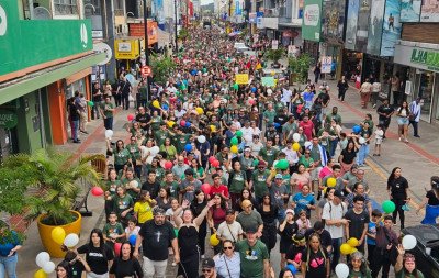 Cerca de 10 mil pessoas participaram da Marcha para Jesus em São Leopoldo
