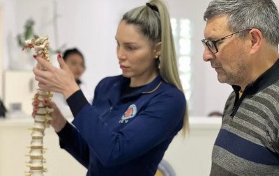 Curso gratuito ensina como cuidar da coluna em Novo Hamburgo