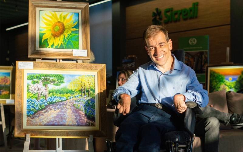 Sicredi Pioneira promove exposição de Jeferson Hoffmann no Espaço Sicredi Canela