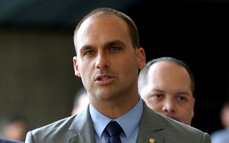 STF marca julgamento de denúncia contra Eduardo Bolsonaro por coação | abc+