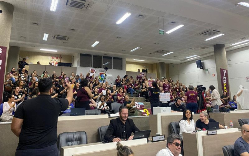 Reforma da Previdência municipal chega à segunda votação sob pressão de professores e sindicatos

