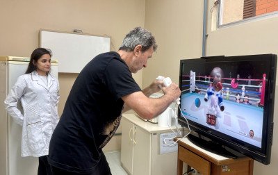 Realidade virtual é aliada de pacientes com doença de Parkinson