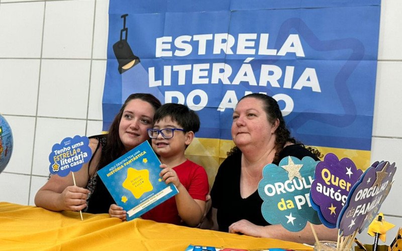 Arthur, a mãe Amanda e a avó | abc+