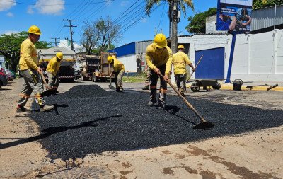 Operação Tapa-Buracos está com duas frentes de trabalho em ruas da cidade
