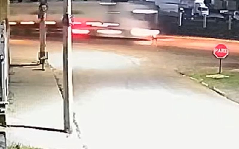 Menino é atropelado por caminhão no Vale do Sinos; bombeiros dizem que ele não sofreu fraturas | abc+