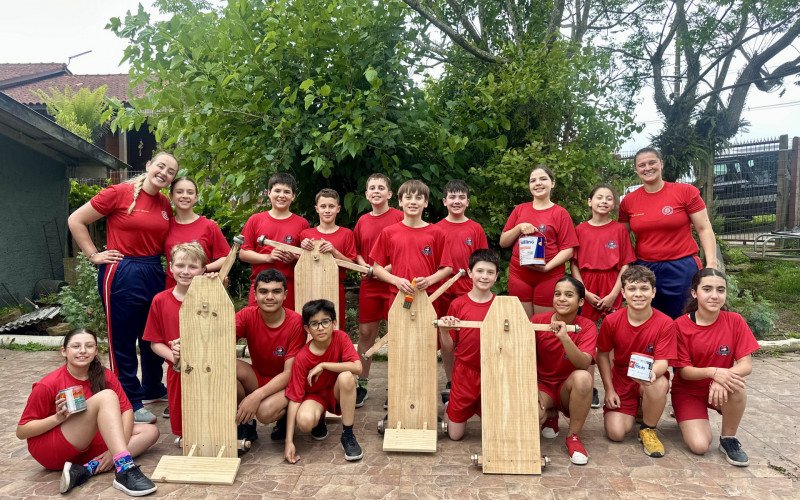 Projeto conta com 16 jovens na turma deste ano