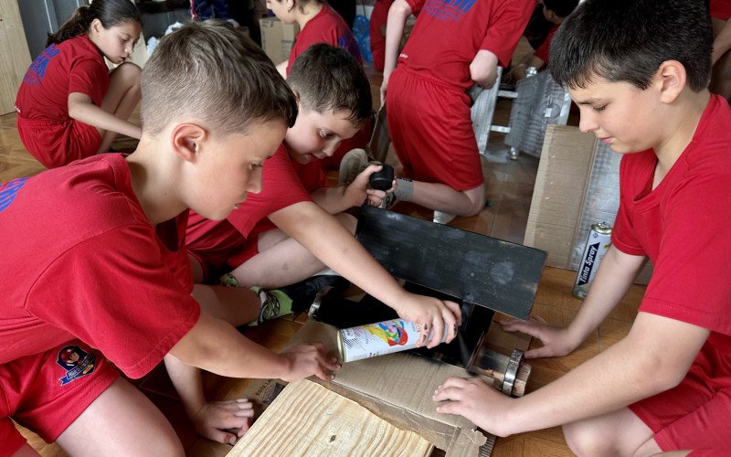 Projeto Bombeiros Mirins é realizado pela primeira vez em Canela