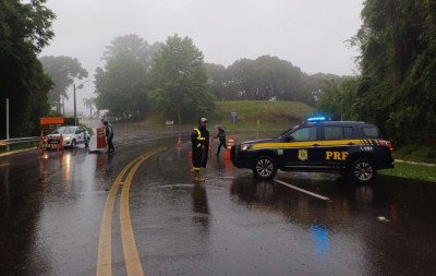 CICLONE: Rodovia da Serra gaúcha é bloqueada devido a chuva volumosa