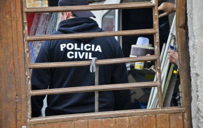 "Uma chinelagem": Furtos de fios causam pânico em área atingida pelas cheias em Canoas