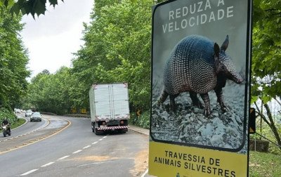 Novas placas de proteção à fauna silvestre são instaladas em Gramado