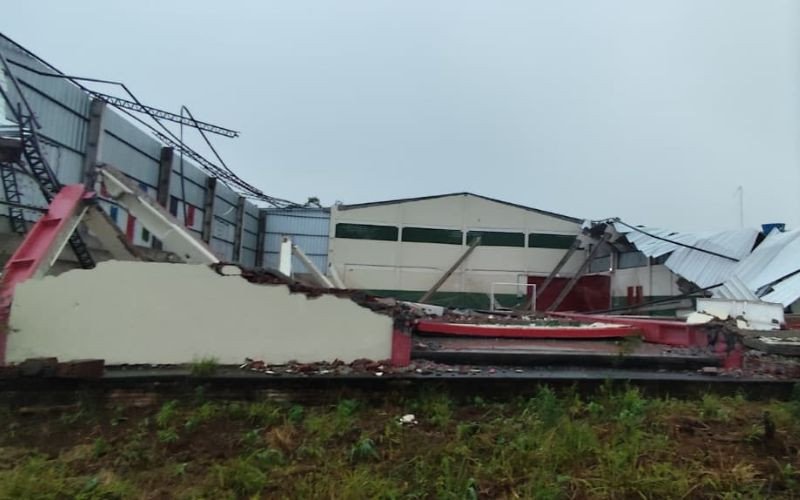 Ciclone causa destruição em município do extremo-oeste de Santa Catarina