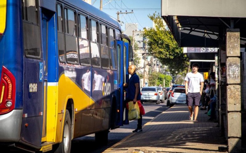 As prefeituras de São Leopoldo e Esteio reforçarão o transporte público neste domingo (9) 