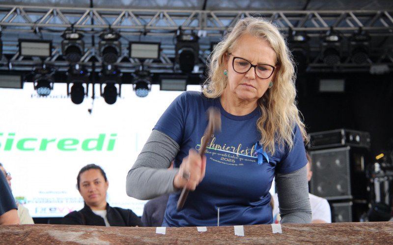 Jogos Germânicos marcam o sábado na 17ª Schmierfest em Presidente Lucena