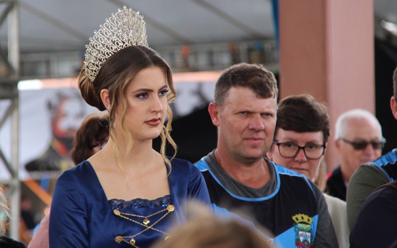 Jogos Germânicos marcam o sábado na 17ª Schmierfest em Presidente Lucena