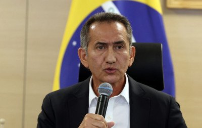 Ainda é impossível mensurar todos os danos do tornado, diz ministro