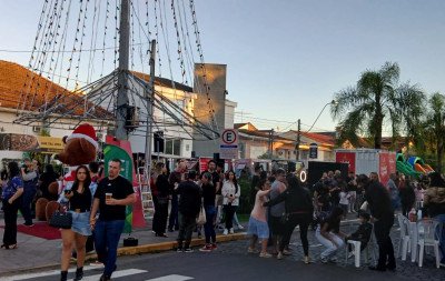 Natal do Heinz iniciou com festa neste domingo, em São Leopoldo