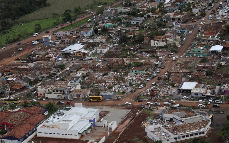 Ciclone deixou rastro de destruição no Paraná | abc+